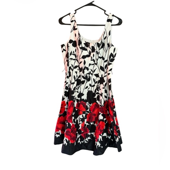 Jessica Howard Dresses & Skirts - Jessica Howard Floral Fit & Flare Dress Size 10P Black White Red Rose